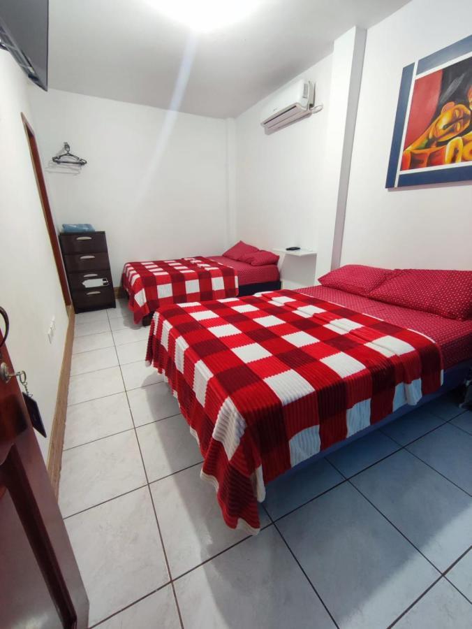 Hostal Venecia -Tu Casa En Manta. Esterno foto